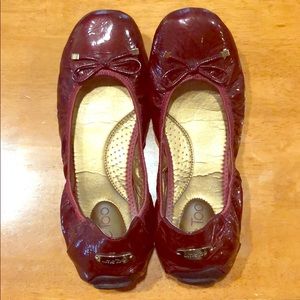 Dark red patent Me Too ballet flats sz 8.5